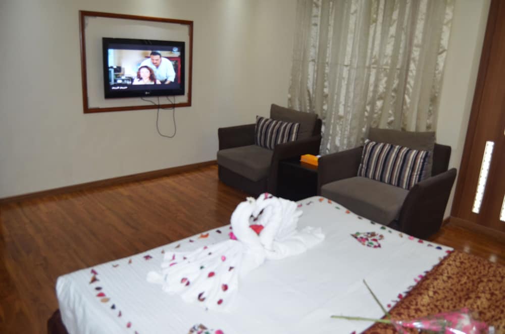 Lina Park Hotel Suites 1