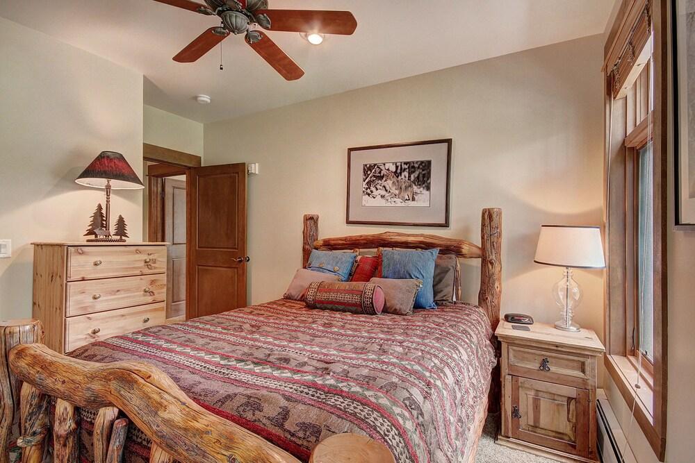 3003 Lone Eagle 2 Bedroom Condo by RedAwning