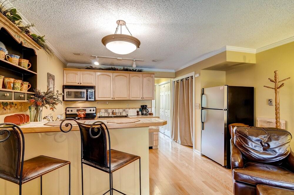 Key Condo 2956