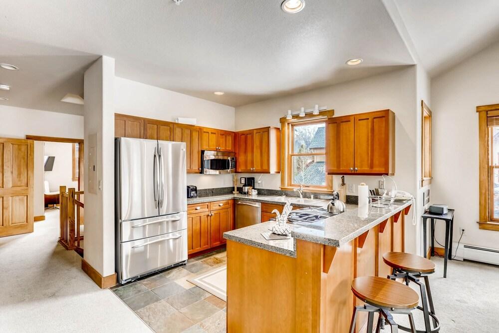 Red Hawk Townhome 2350