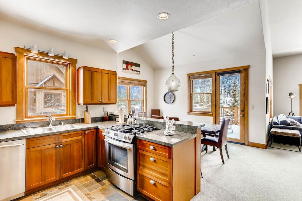 Red Hawk Townhome 2350