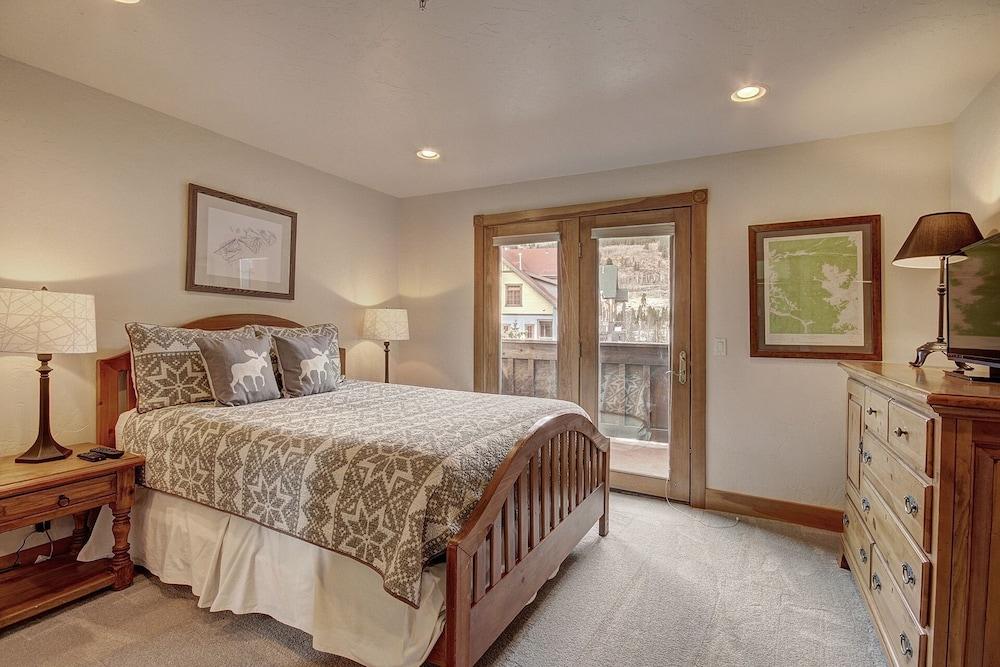 201 Mill Creek (72 River Run Road) 4 Bedroom Condo by RedAwning