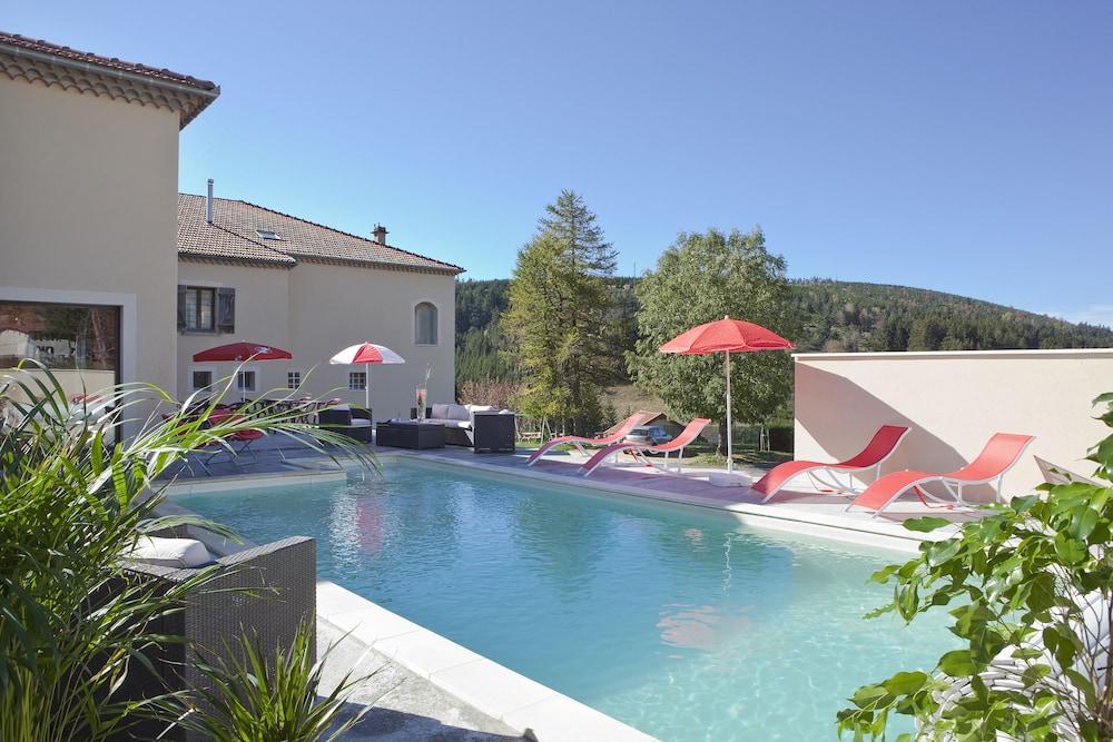 Logis Hôtel des Sapins