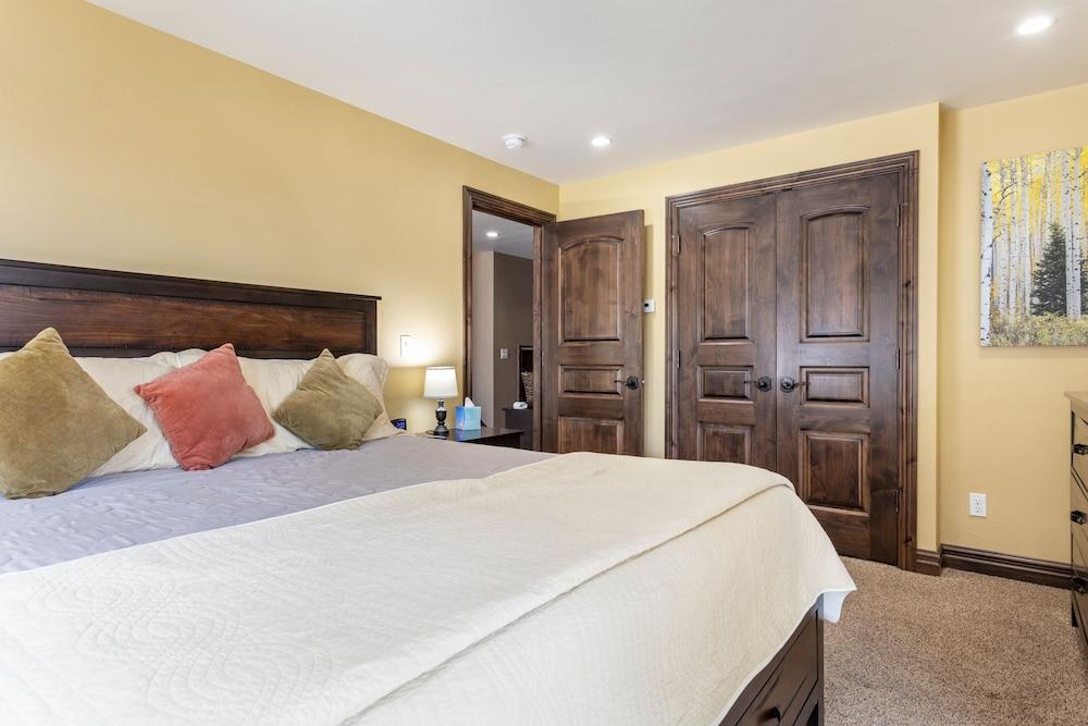 Potato Patch Club - 5 Br Townhouse