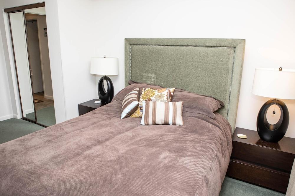 Ridgepoint Townhomes