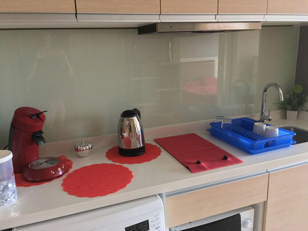 The Winner Condo - 703 by Axiom