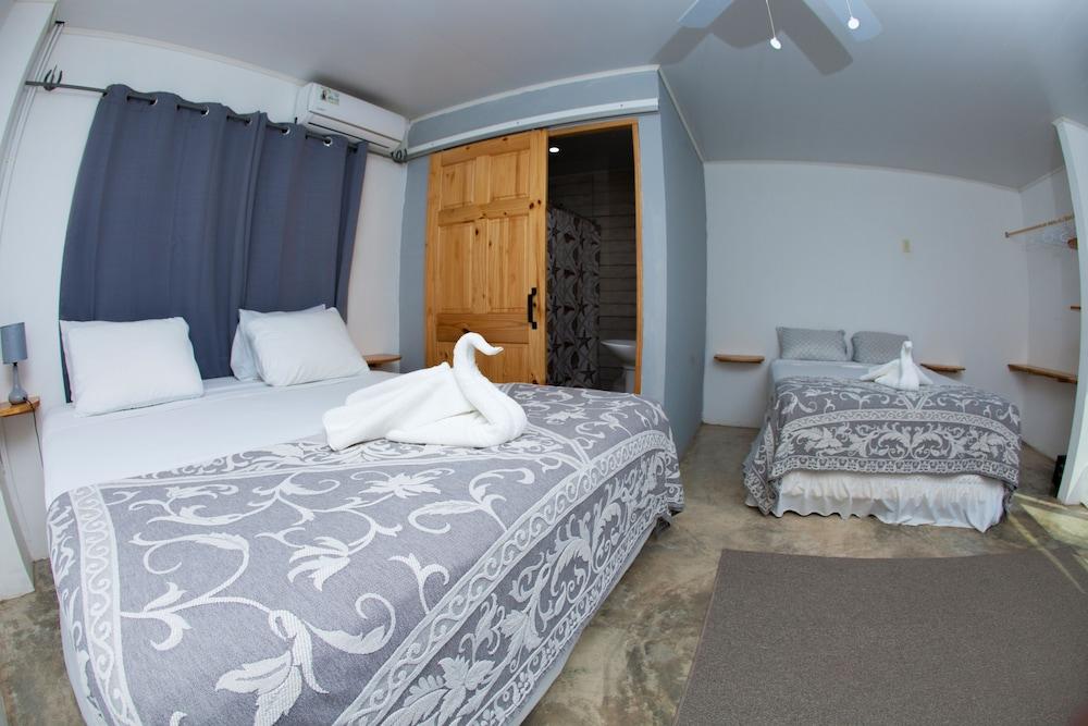 Show Pony Ranchero Resort - Boutique Beach Hotel