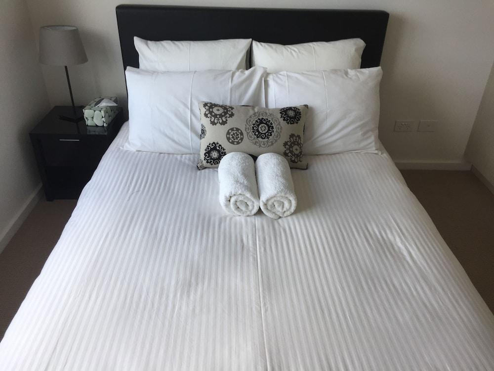 Tasha's Apartments on Morphett