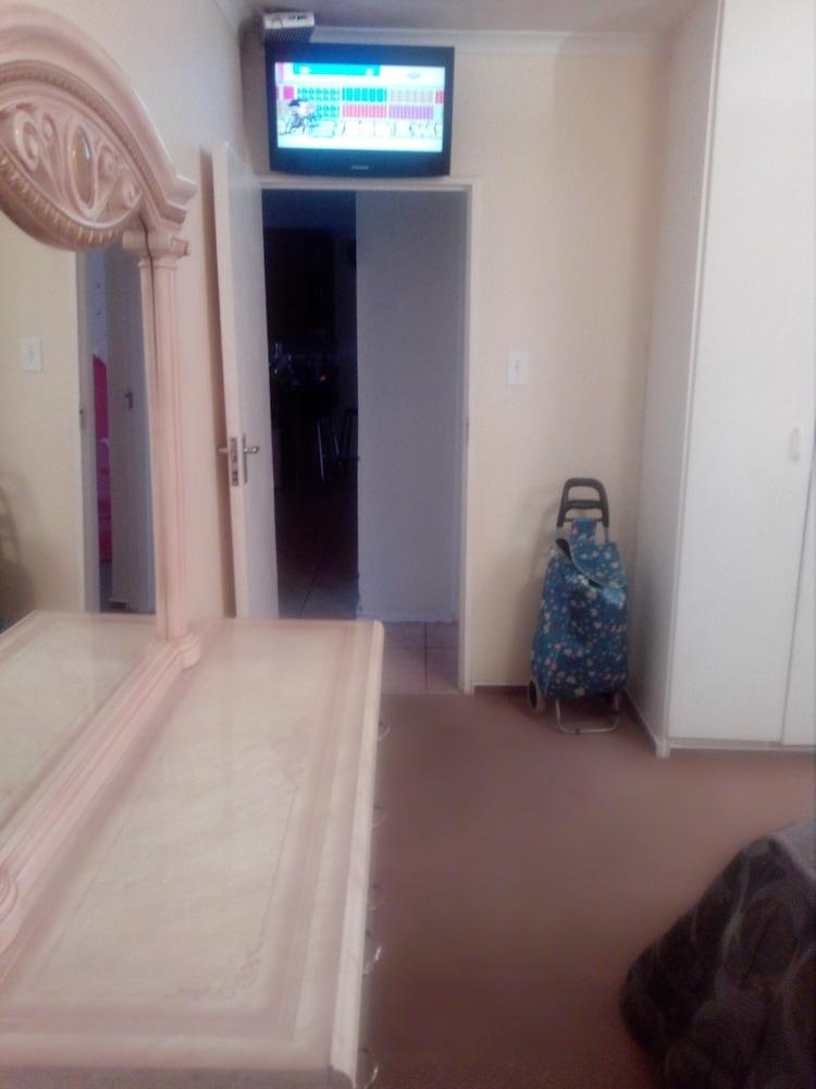 The Royal Princess Garden - Honeydew