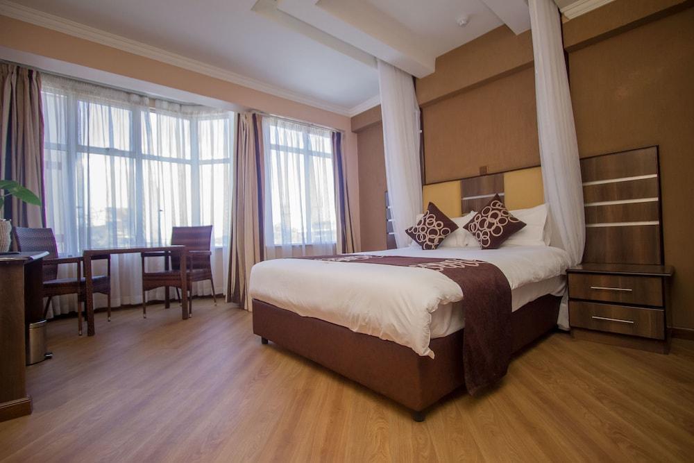 Airport Landing Hotel