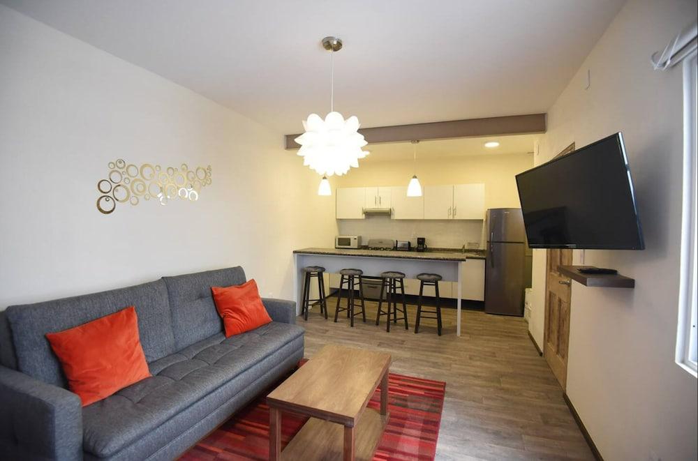 OM686 Urban Lofts Short-Long Stays