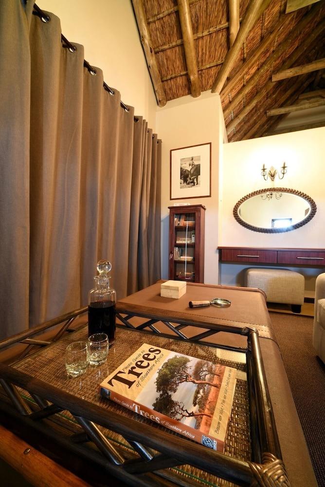 Burlington Bush Cottages