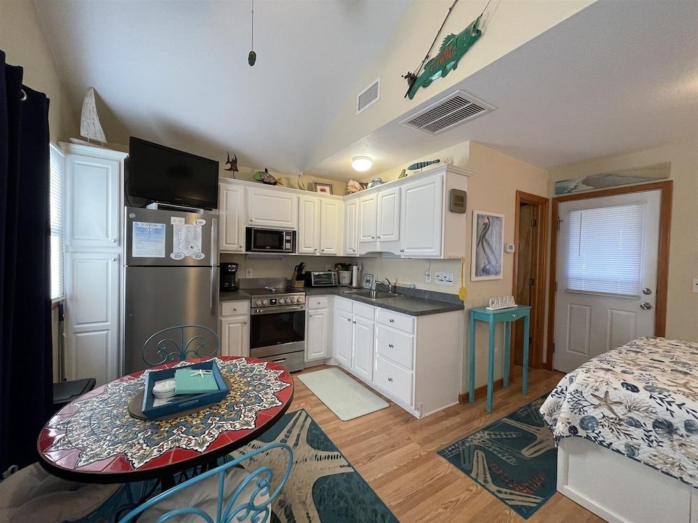 7 Safe Harbor Studio Bedroom Condo by RedAwning