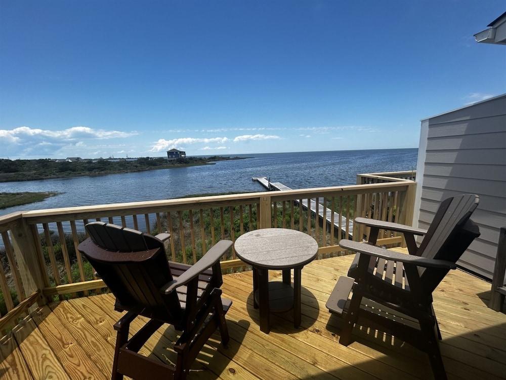 Sw 14 Shell Shack 1 Bedroom Condo by RedAwning