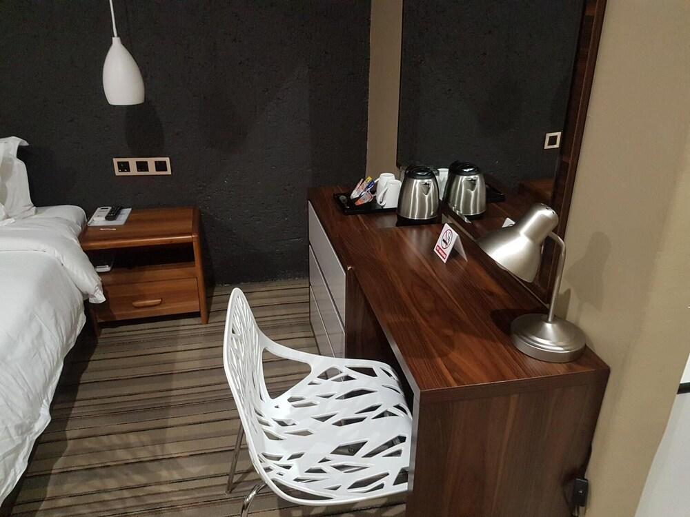 La Signature Guest House