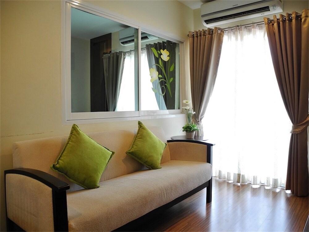 Phuket Villa Patong 1 bedroom Apartment Mountain View