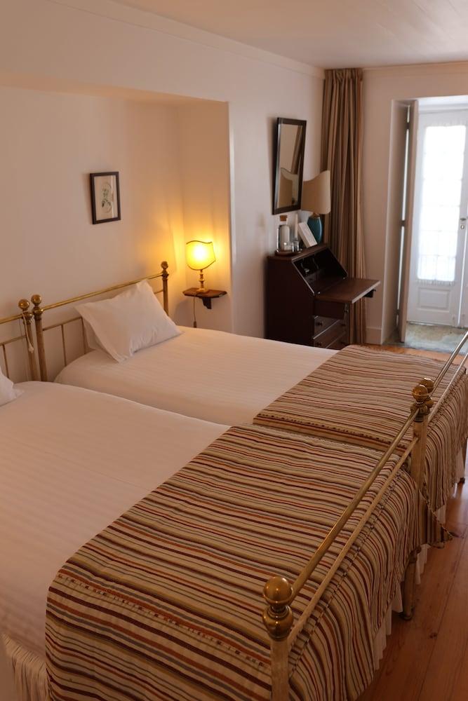 Casa de Casal de Loivos