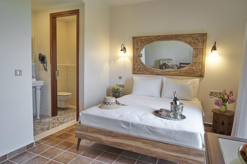 Villa Taraca Alacati Romantik Hotel