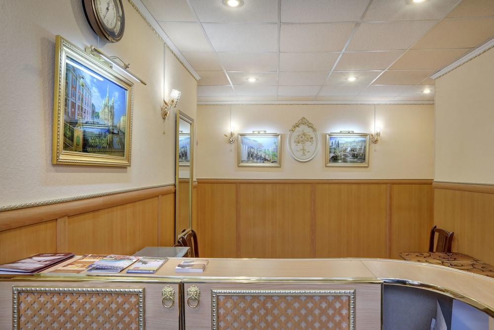 Gostinica Petrogradskaya