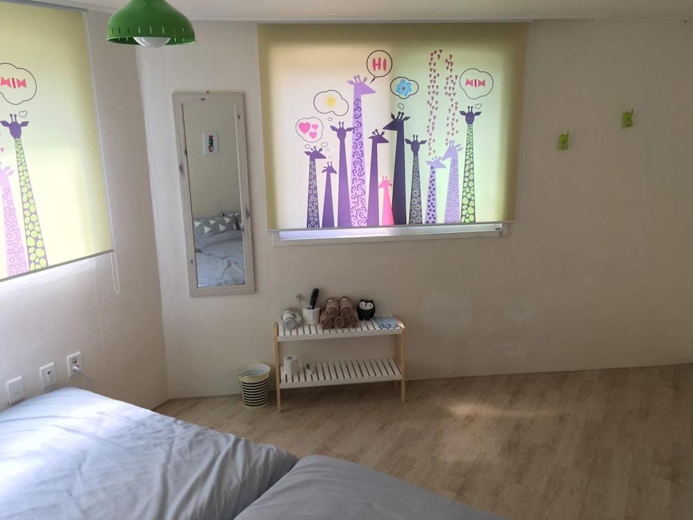 Kiki House 2 Hongdae Stn