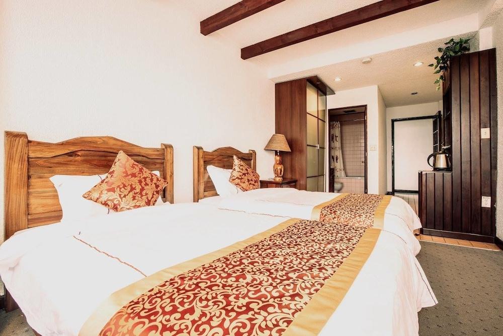 Cliffside View Hotel