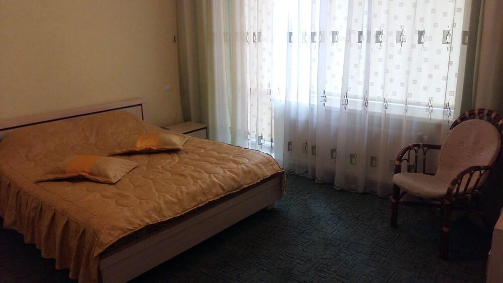 Gostiny Dvor Zhytomyr