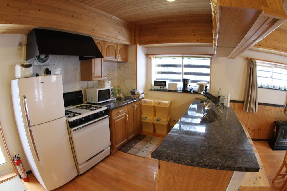 Hakuba Powder Cottages