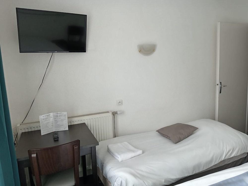 Hôtel Le Lyon Vert Commentry