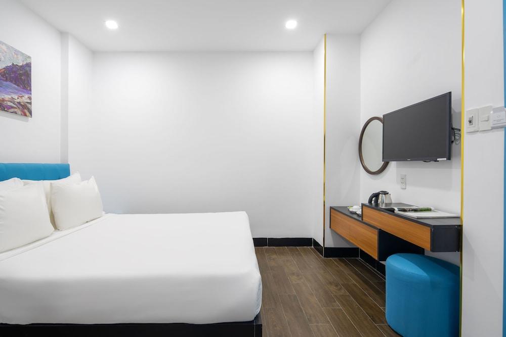 Platinum Danang Hotel