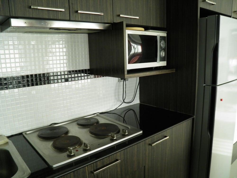 Park Lane 412 By Axiom Group