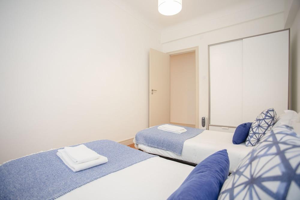 Liiiving in Porto Light Spacious Apartment