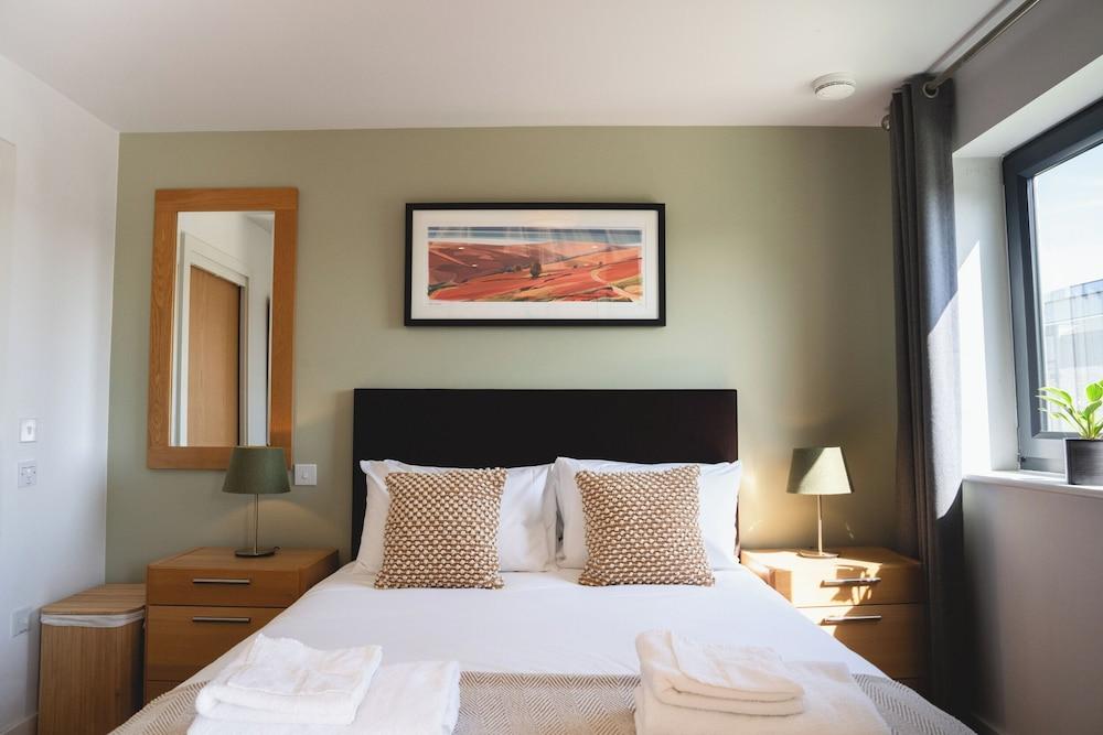 Your Space Apartments - Eden House