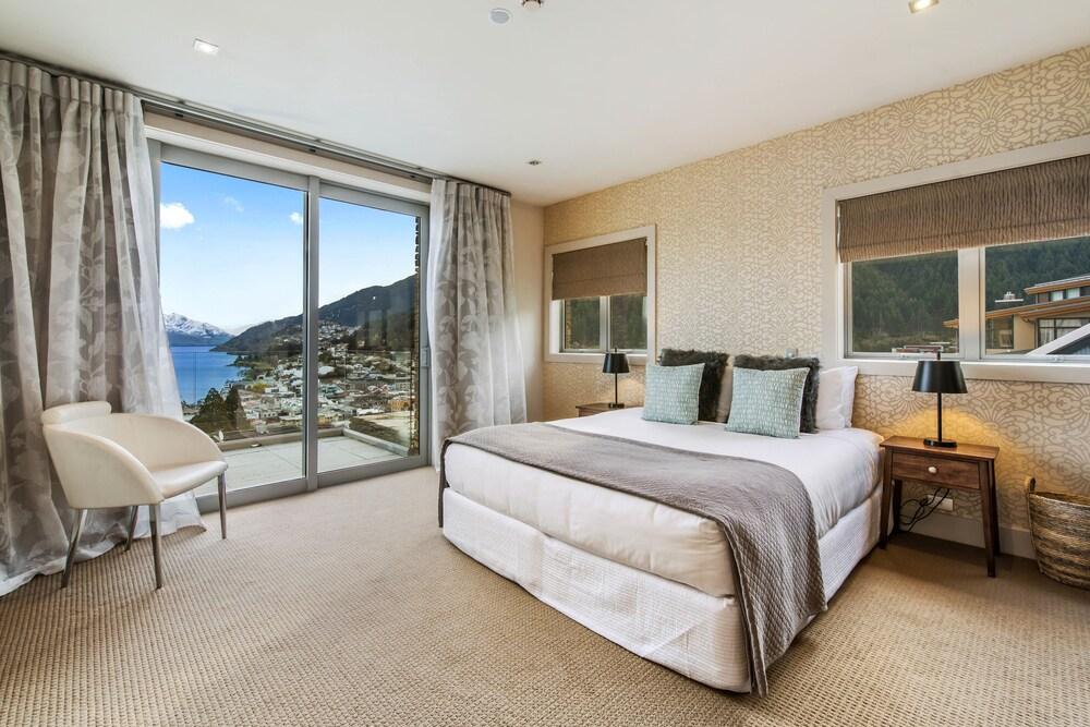 Catalina’s Luxury Apartment 5