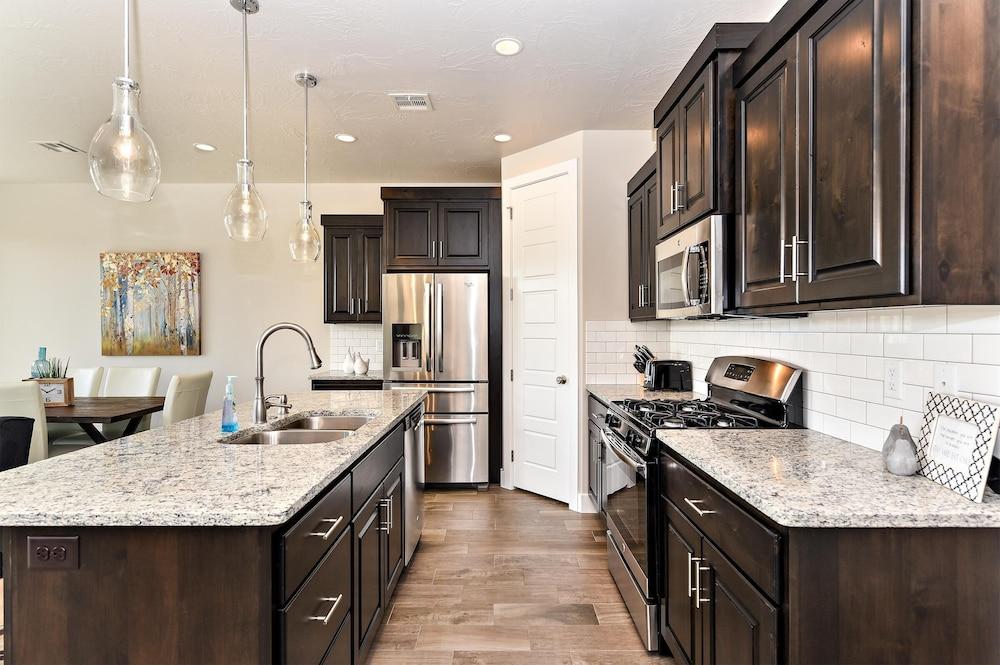 The View At The Escapes