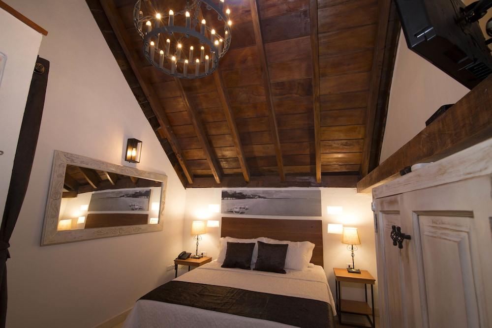 Life is Good Cartagena Hostel