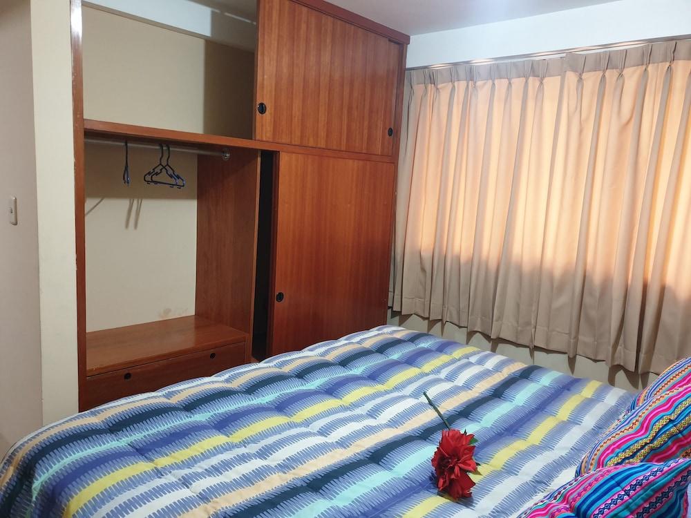 Leo & Ruth Apartament