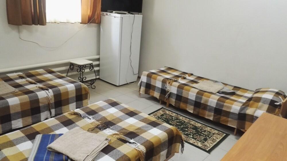 Admiral Hotel - hostel