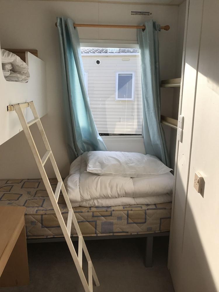 Rebecca Caravan Camber