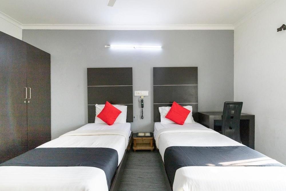 Capital O 3740 Golden Sands