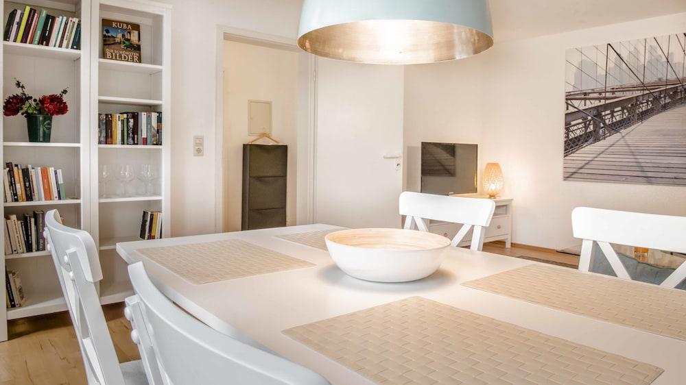 Sweet City with Balcony