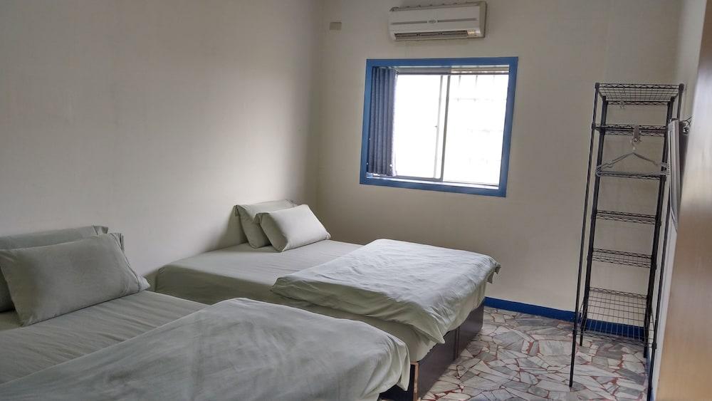 The Lodge for Cyclists - Hostel