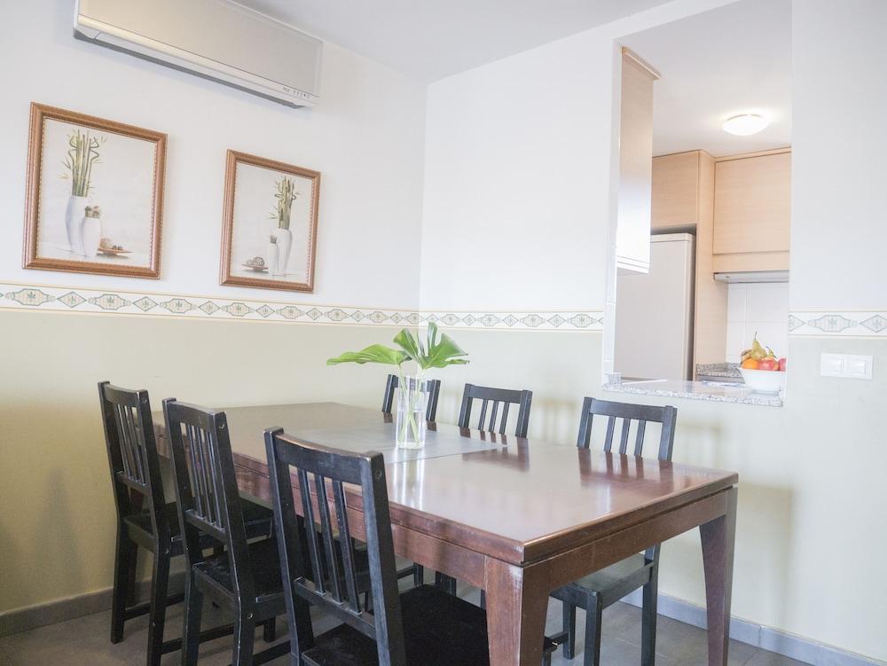 Apartamentos Marineu Arenas