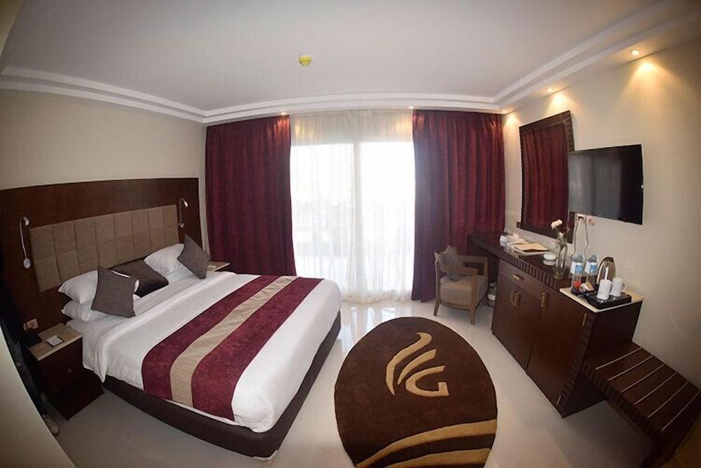 Grand Ocean Hotel & Resort