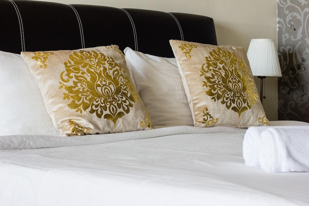 Profolio Straits Quay