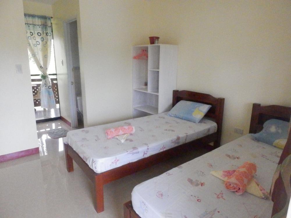 Sunshine Paradise Inn