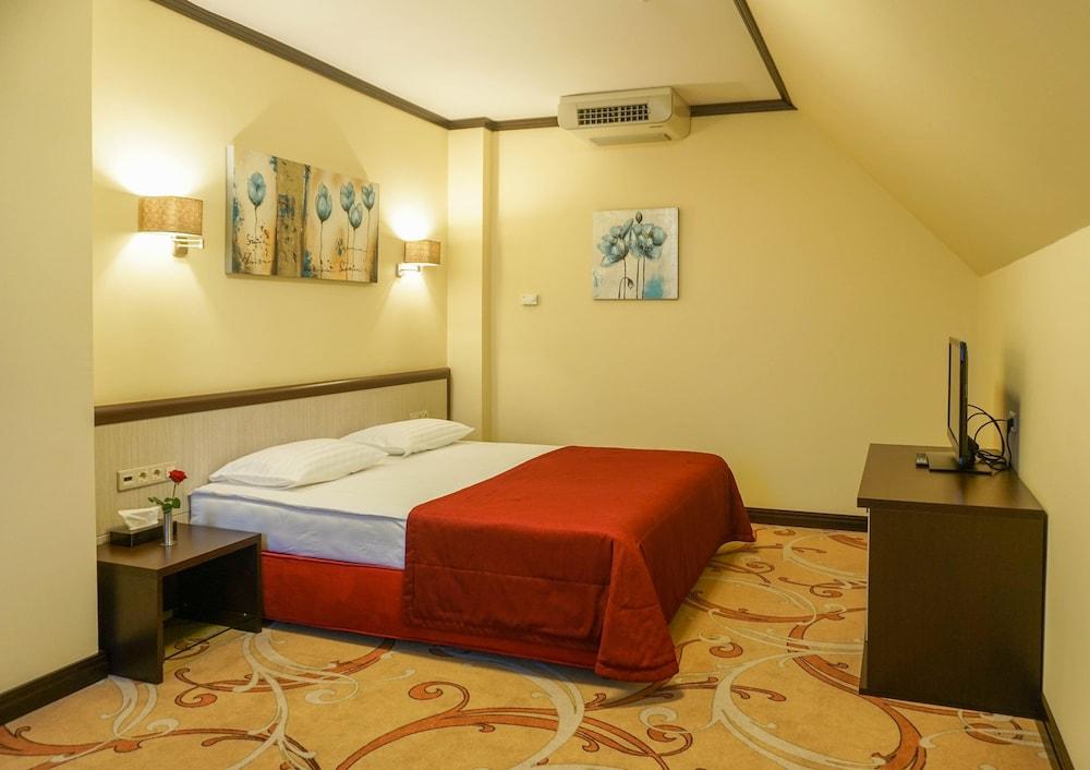 Park-Hotel Golosievo