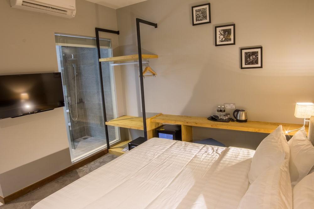 Redpine Boutique Hotel