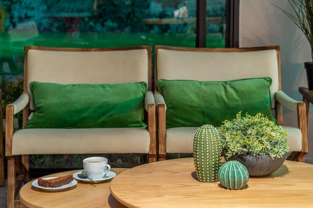 Erettz Dafna Travel Hotel