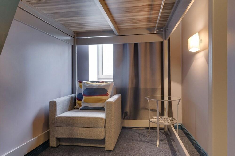 Hotel & Hostel Vstrechi na Arbate