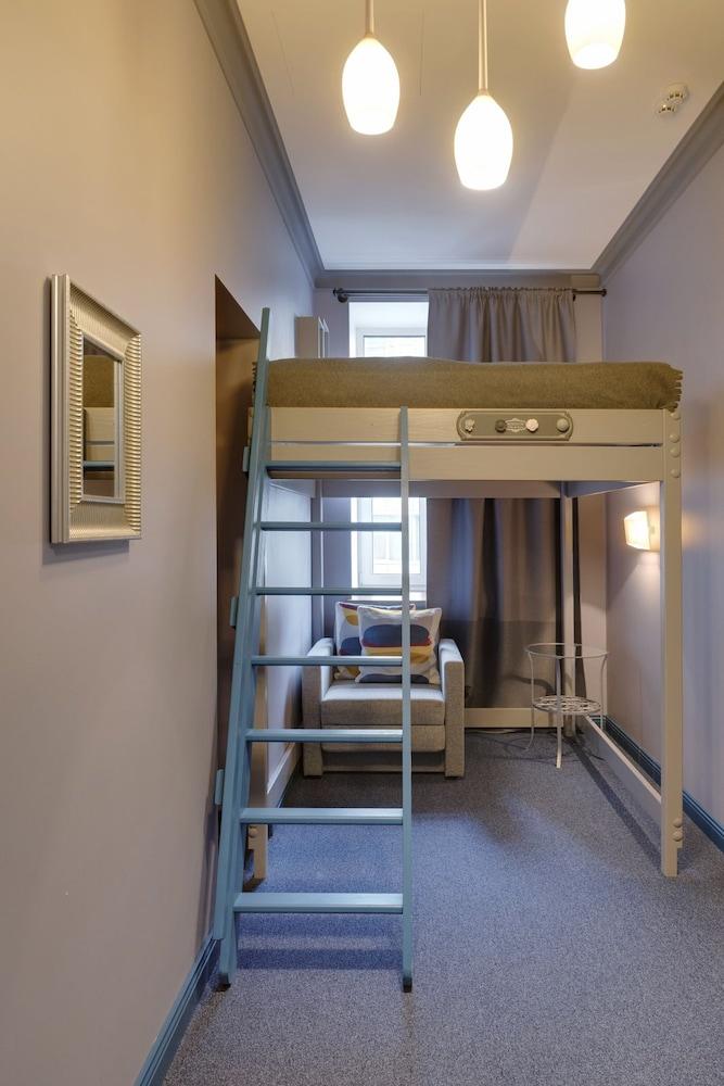 Hotel & Hostel Vstrechi na Arbate